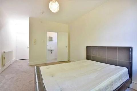 2 bedroom flat to rent, Cornwall Gardens, Willesden Green