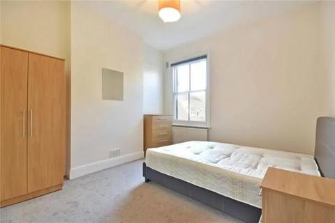 2 bedroom flat to rent, Cornwall Gardens, Willesden Green