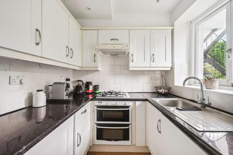 1 bedroom flat to rent, Elgin Crescent, Notting Hill, London, W11