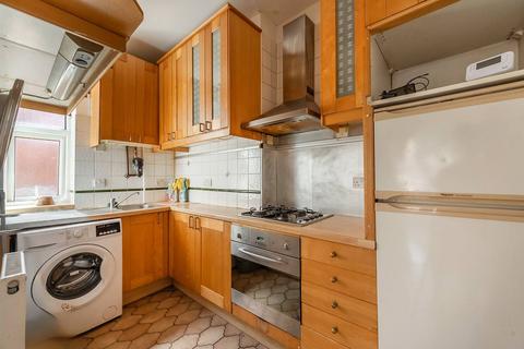 Flat 2, 42 Welldon Crescent, Harrow, HA1 1QR