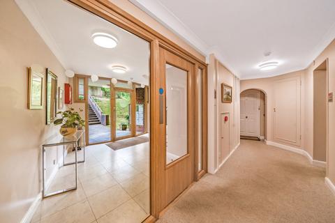 3 bedroom ground floor flat for sale, Lythe Hill Park, Haslemere, GU27