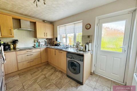 4 bedroom detached bungalow for sale, Ffordd Craiglun, Kinmel Bay, Conwy LL18 5JL