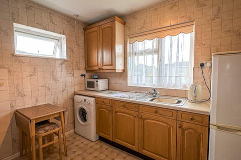 66 Cedar Drive, Attleborough, NR17 2HN