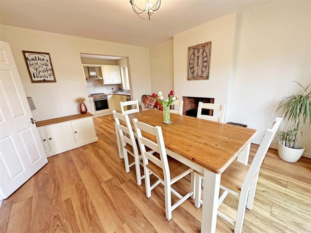 Douglas Road, Hollywood, B47 5JY 3 bed detached house for sale £450,000