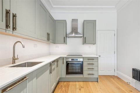 1 bedroom apartment to rent, Broomwood Road, SW11