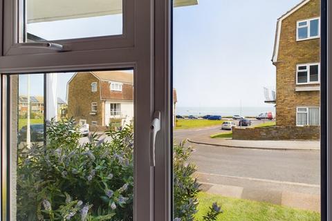 7 Cheviot Court, Broadstairs, CT10 1DS