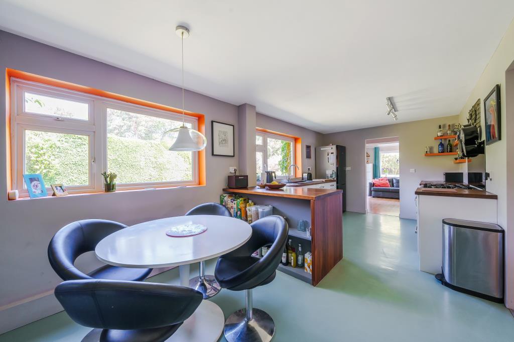 Kitchen / Dining