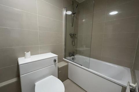 1 bedroom flat to rent, Woking,  Surrey,  GU22