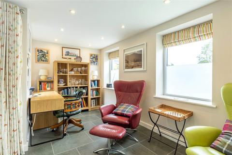 8 Blake Road, Cirencester, GL7 2EG