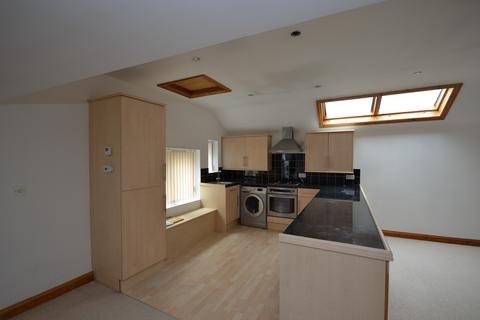 2 bedroom flat to rent, Hallgate, Cottingham HU16