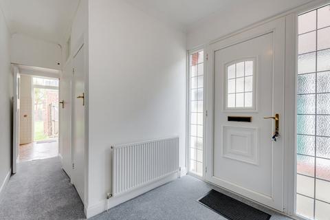 30 Crombie Road, Sidcup, DA15 8AU