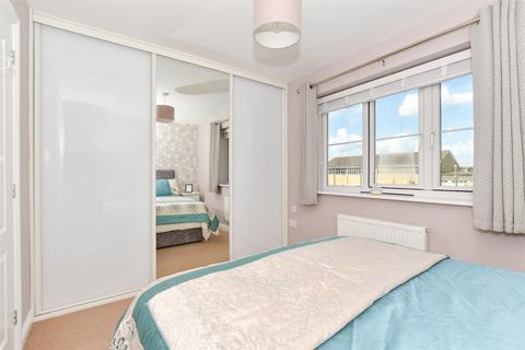 142 Ardent Road, Whitfield, Dover, CT16 2GH