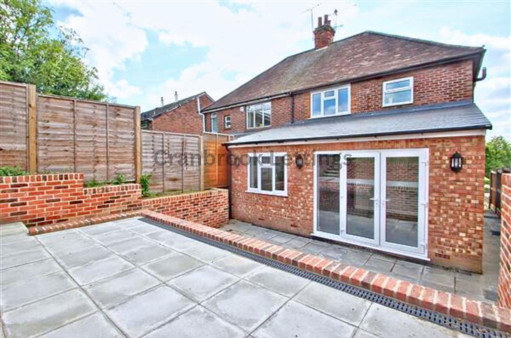 St Andrews Avenue, CO4 3AQ 3 bed semi-detached house - £1,600 pcm (£369 pw)