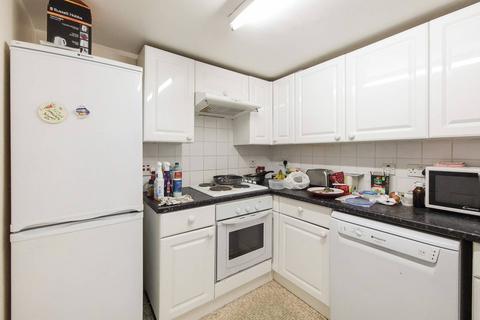 3 bedroom flat to rent, Emperor's Gate, South Kensington, London, SW7