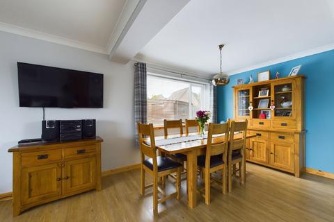 Cattilla, 2 Castle Road, Alford, AB33 8EG