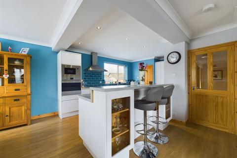 Cattilla, 2 Castle Road, Alford, AB33 8EG