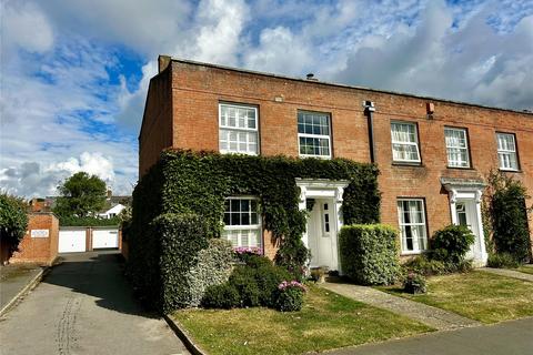 3 bedroom terraced house for sale, Wykeham Place, Lymington, Hampshire, SO41