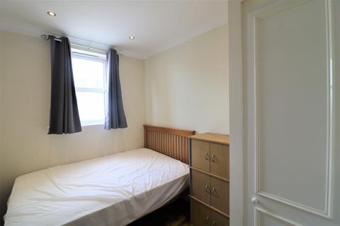 3 bedroom apartment for sale, Imperial Court, Kennington Lane, Vauxhall, Southwark, London, SE11