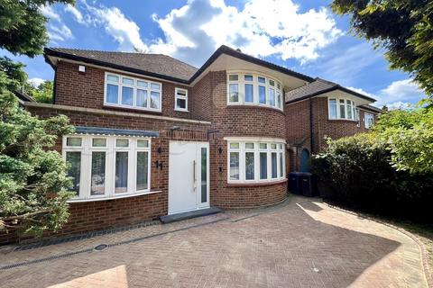 4 bedroom terraced house to rent, Danescroft Gardens, Hendon, NW4