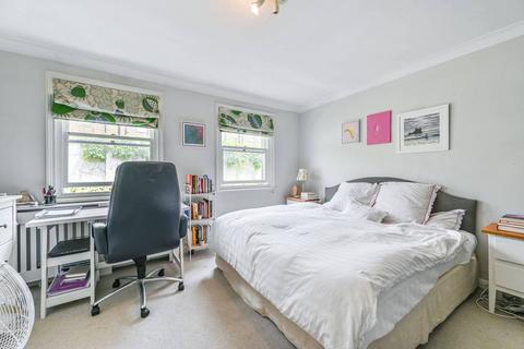 2 bedroom flat for sale, Usborne Mews, Stockwell, London, SW8