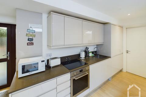1 bedroom flat for sale, Newport Road, Woolstone, MK15