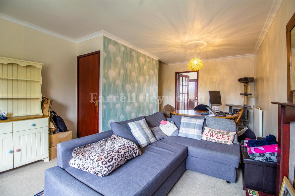 Lounge area 2