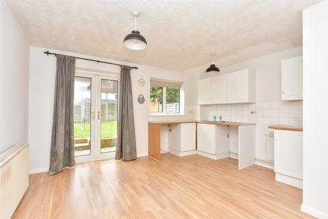 1 bedroom ground floor flat for sale, Callaways Lane, Newington, Kent