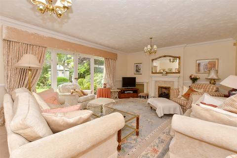 5 bedroom detached house for sale, Butterworth Gardens, Woodford Green, Essex