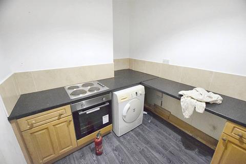 3 bedroom apartment to rent, Albion Street, Burnley BB11