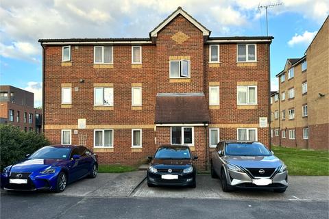 1 bedroom flat for sale, Wigston Close, London N18