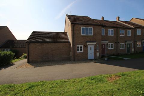 2 bedroom end of terrace house to rent, Kings Avenue, Ely, Cambs