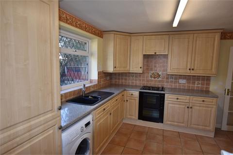 2 bedroom bungalow to rent, Lowther Road, Wokingham, RG41