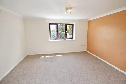 2 bedroom apartment to rent, Kerridge Way, Holt NR25