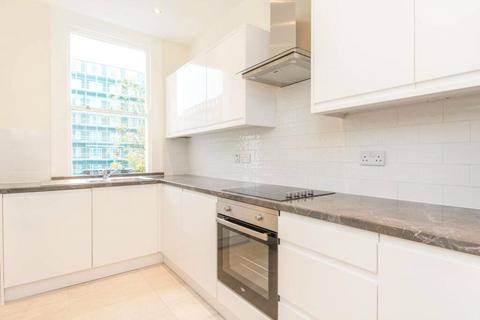 4 bedroom apartment to rent, Finchley Road, St Johns Wood, London, NW8