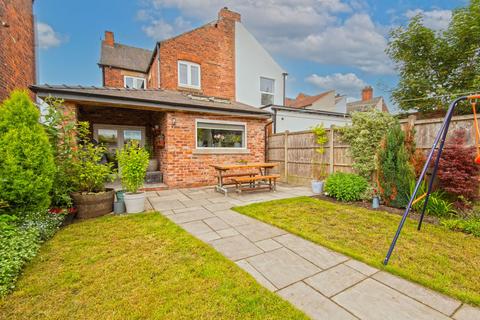 3 bedroom semi-detached house for sale, South Street North, Chesterfield S43