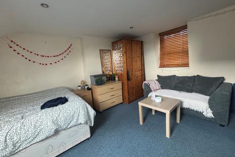 2 bedroom terraced house to rent, Yeldham Road,  London, W6