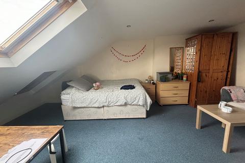 2 bedroom terraced house to rent, Yeldham Road,  London, W6