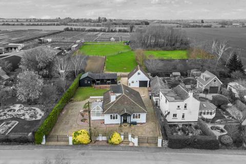 4 bedroom bungalow for sale, Chapel Street, Haconby, Bourne, Lincolnshire, PE10