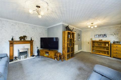 4 bedroom bungalow for sale, St. Michaels Avenue, Rossington, Doncaster, DN11