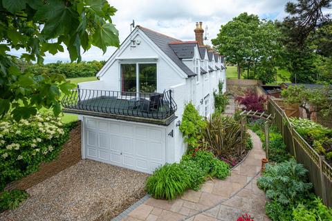 4 bedroom detached house for sale, Hengist Road, Westgate-On-Sea, CT8