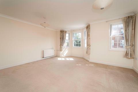 2 bedroom flat for sale, George Roche Road, Canterbury, CT1