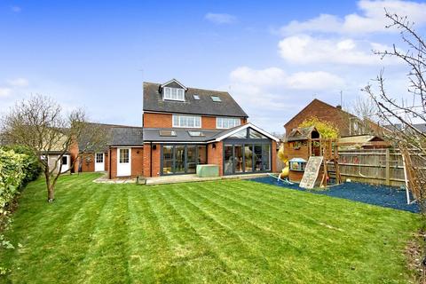5 bedroom detached house for sale, Thornhill Road, South Marston, SN3