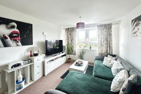 2 bedroom flat to rent, Salford, Salford M7