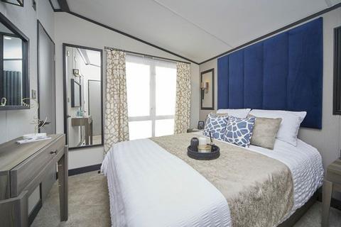 2 bedroom static caravan for sale, Shorefield Country Park, , Shorefield Road SO41