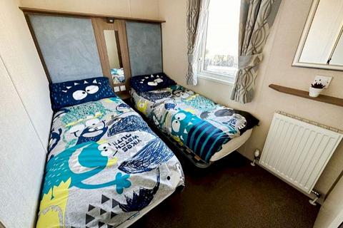 2 bedroom static caravan for sale, Broadlands Park and Marina, , Oulton Broad NR33