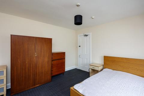 4 bedroom duplex to rent, Longstone Road, Edinburgh EH14