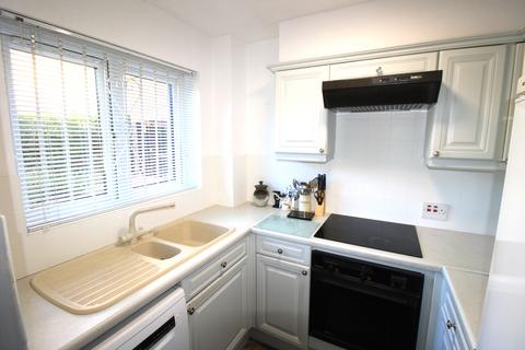 1 bedroom apartment for sale, Waldegrave Gardens, Upminster RM14