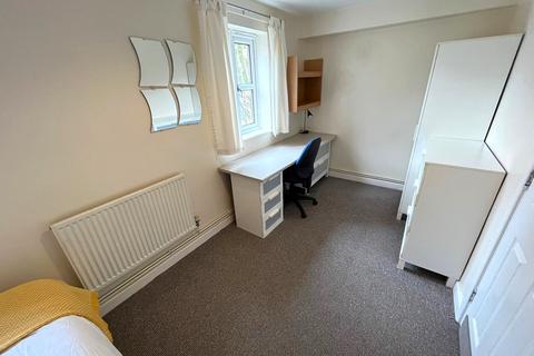 1 bedroom in a house share to rent, Denison Street, Nottingham NG7