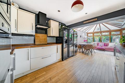 10 Englefield Road, Southampton, SO18 1AW