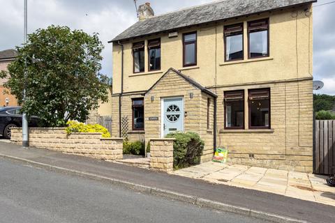 3 bedroom detached house for sale, Rayner Road, Brighouse, HD6 4AY